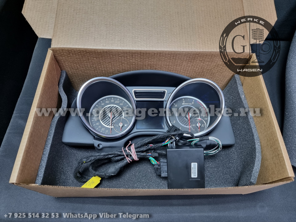 Щиток приборов AMG